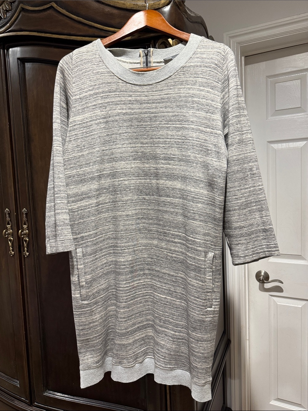Vince Gray Marled Scoop Neck  size l